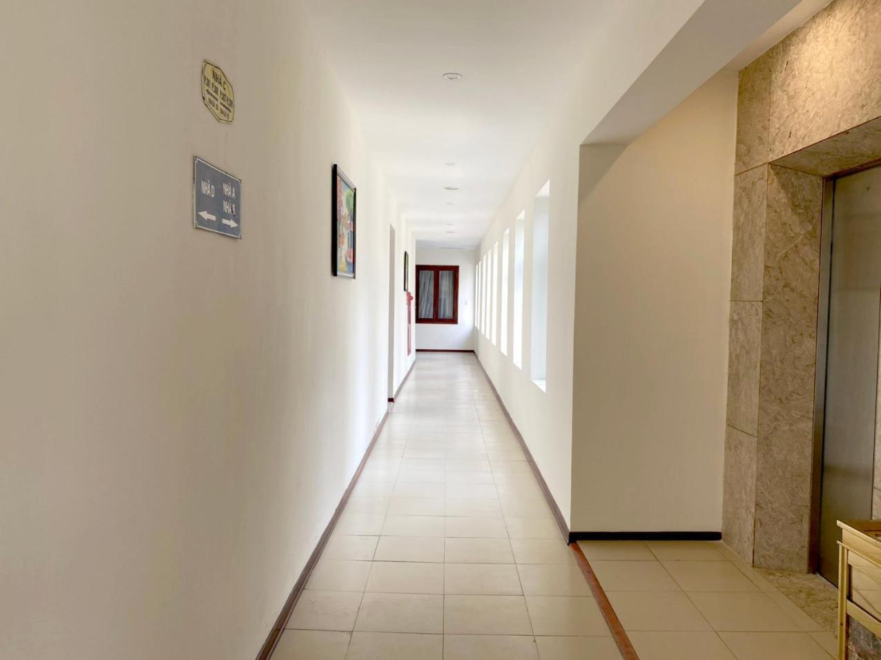 NguyẽN QuyèN Hotel Hanoi Bagian luar foto