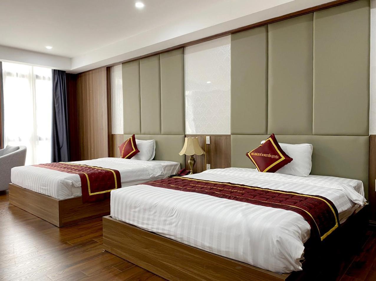 NguyẽN QuyèN Hotel Hanoi Bagian luar foto