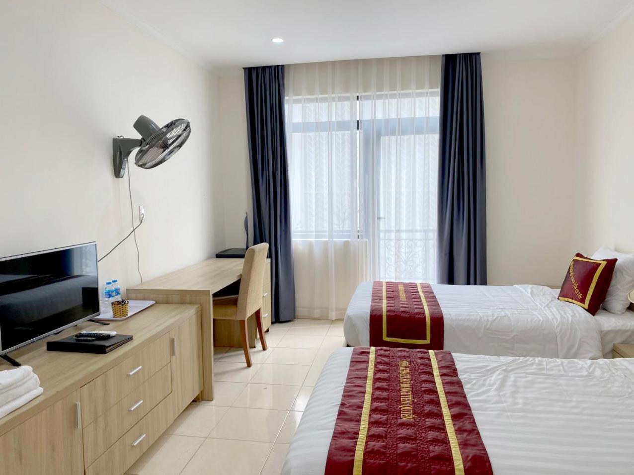 NguyẽN QuyèN Hotel Hanoi Bagian luar foto