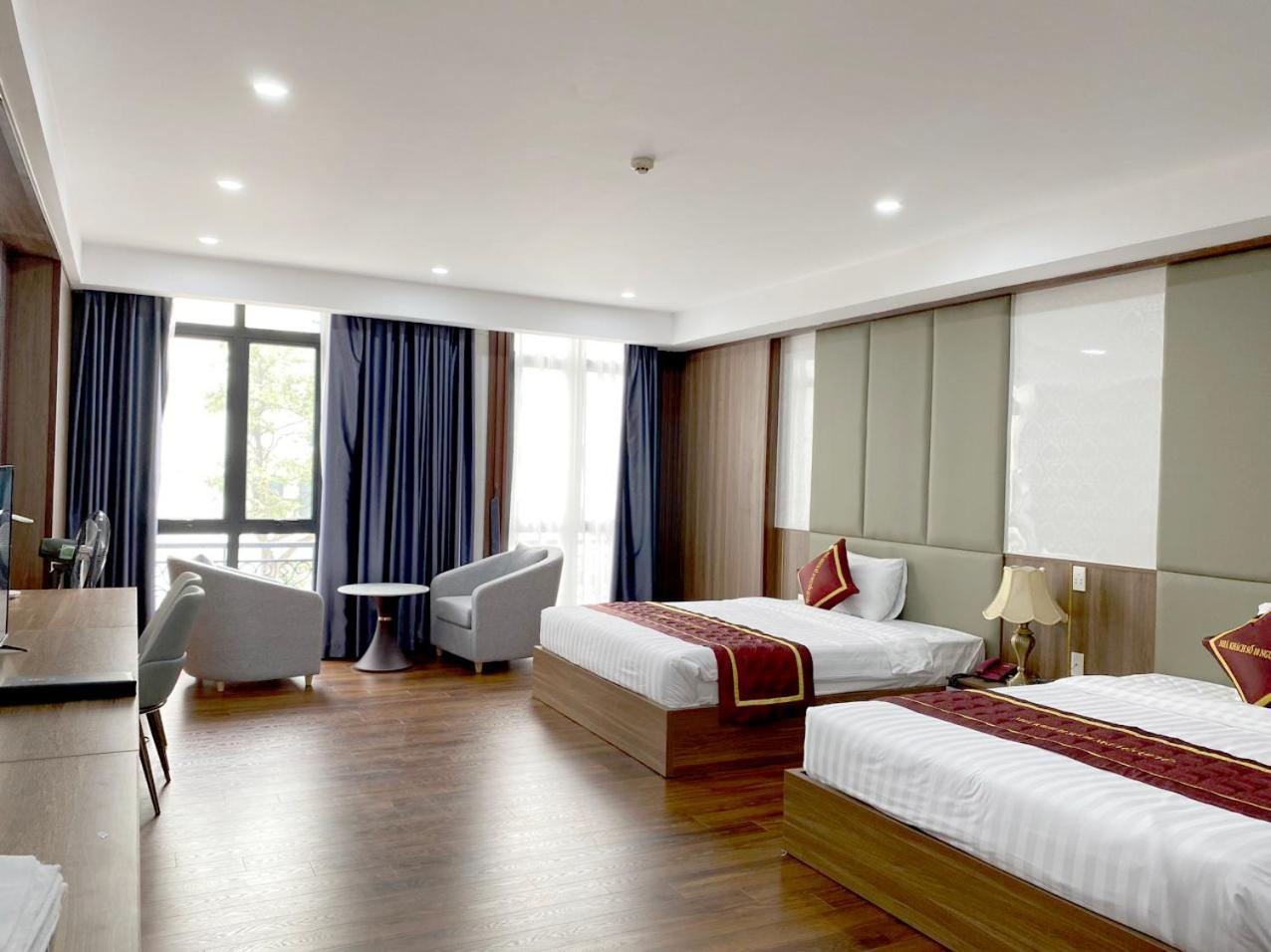 NguyẽN QuyèN Hotel Hanoi Bagian luar foto
